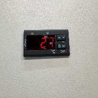 VWR Model GDM-23 Chromatography Refrigerator image 2